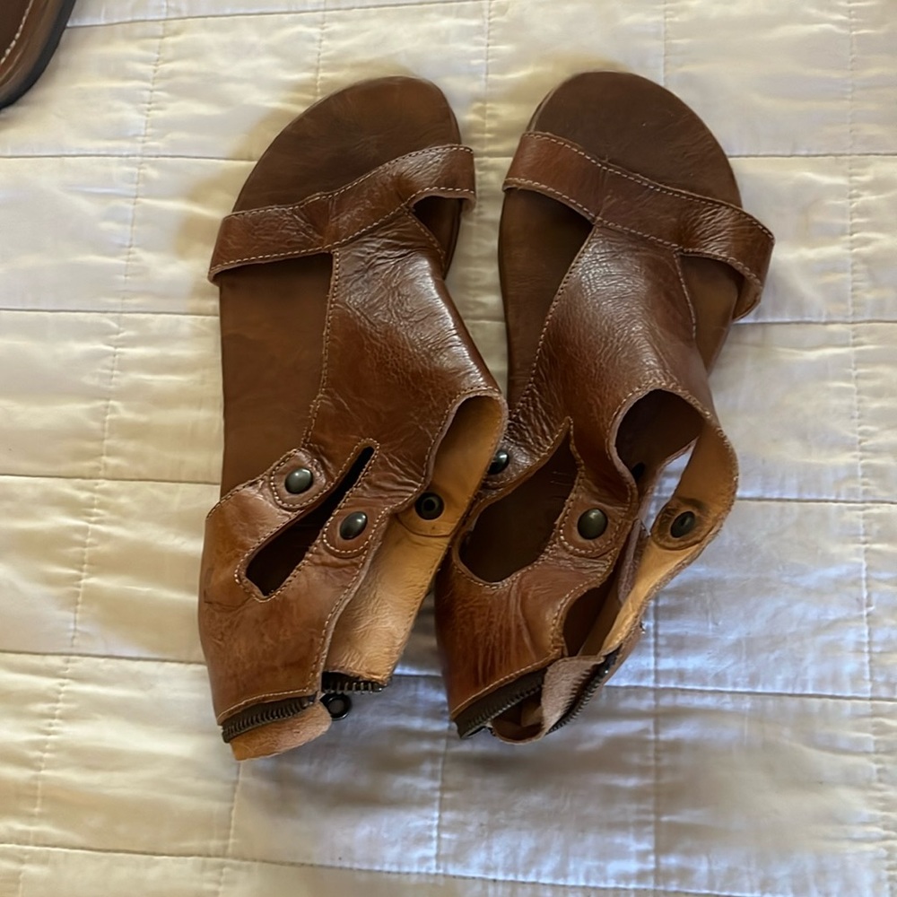 Bed and Stu size 9 made in mexico